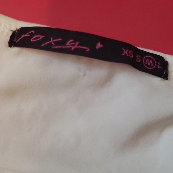 Lace Long Sleeve- Foxy - Picture 3 of 4